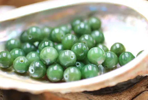 Perle 8mm en Jade néphrite