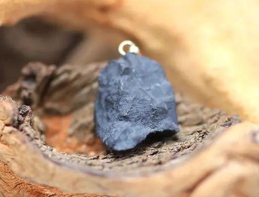 Pendentif en Shungite brute