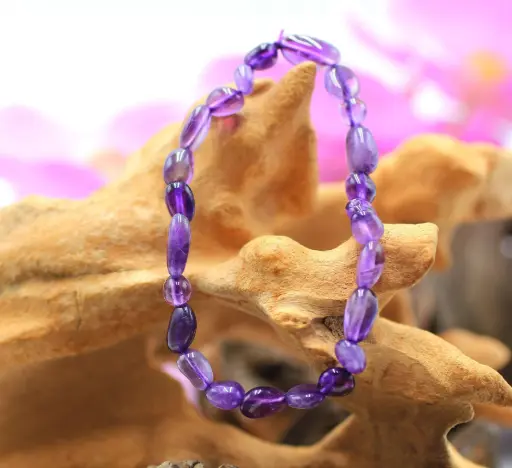 Bracelet en perles asymétriques en Améthyste