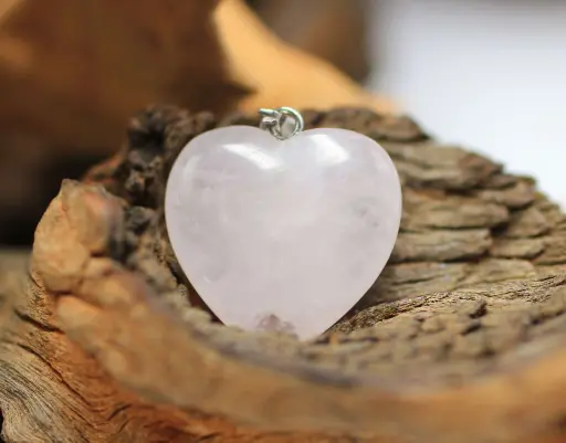 Pendentif cœur en Quartz rose