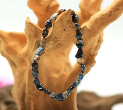 Bracelet en perles asymétriques en Pietersite