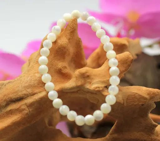 Bracelet en perles 6mm en Nacre