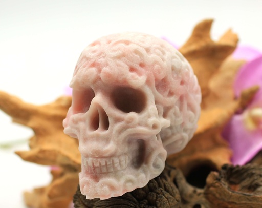 Crâne sculpté en Opale rose