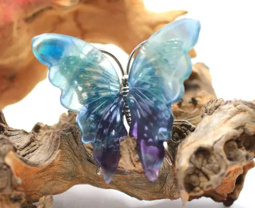 Papillon en Fluorite arc-en-ciel