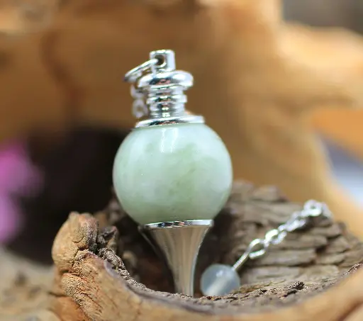 Pendule en Jade vert