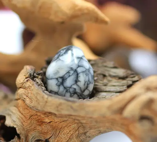 Pendentif foré en Pinolite