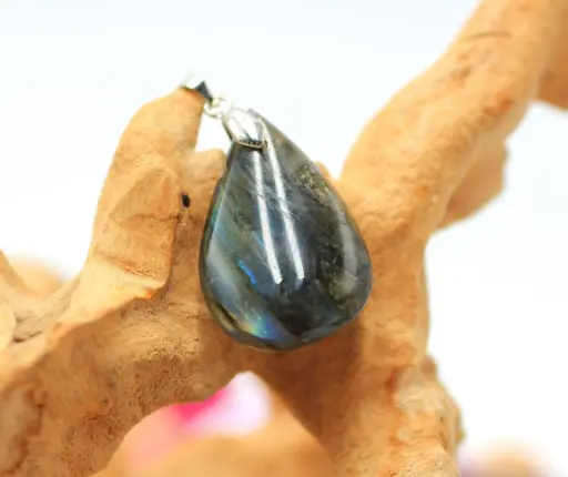 Pendentif goutte en Labradorite