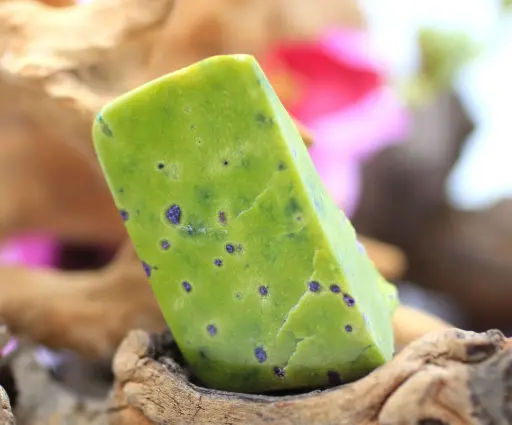 Galet en Atlantisite semi poli