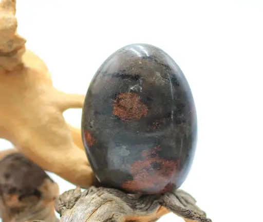 Rocher en Aventurine marron