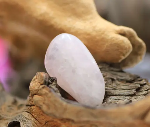 Quartz rose roulé