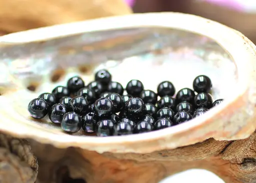 Perle 6mm en Spinelle noire