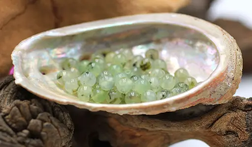 Perle 6mm en Préhnite