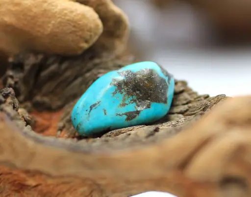 Turquoise roulée